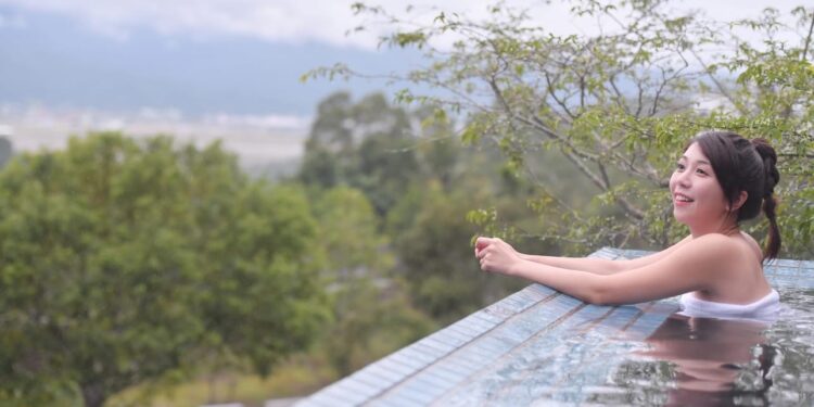 花蓮趣》第46期 花蓮秋日永續旅行 2023花蓮太平洋溫泉季 雙湯人氣走向國際 花蓮趣》第46期 花蓮秋日永續旅行 2023花蓮太平洋溫泉季 雙湯人氣走向國際