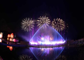 讓世界看見花蓮艾叫伊第一名》用水舞光影展現在地原民特色 「2023花蓮紅面鴨FUN暑假」榮獲國際繆思設計金獎