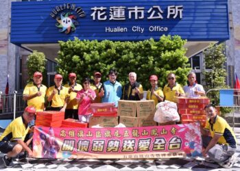 鳳山寺全台巡迴捐物資 魏嘉彥感謝信眾大愛