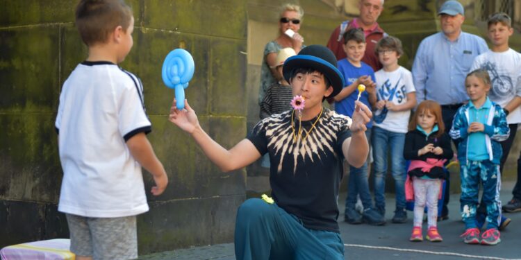 112國慶焰火在臺中 中央公園集結全臺街藝好手迎賓 112國慶焰火在臺中 中央公園集結全臺街藝好手迎賓