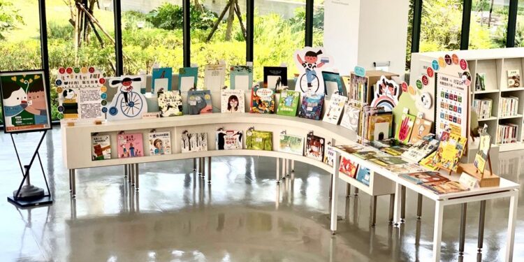 中市圖推讓世界更美好書展 邀大小朋友從繪本認識永續 中市圖推讓世界更美好書展 邀大小朋友從繪本認識永續