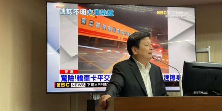 交長王國材：蘇花安尚未送環評 也還未編列預算 立委傅崐萁嚴正要求加速蘇花安、花東快的建設腳步