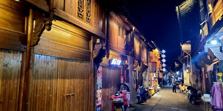 兩岸媒體探訪最美松陽  穿梭古今明清古街