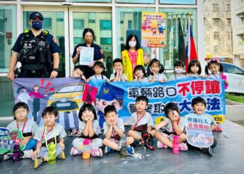前進神秘基地 幼兒園萌童體驗波力日常拉近距離