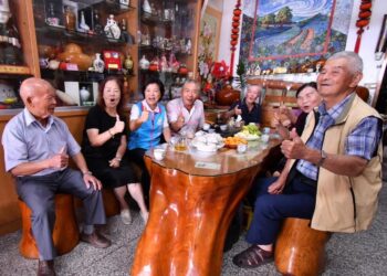吉安邀客家耆老打嘴鼓話家常 游淑貞重啟客家庄溫馨在地情