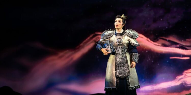 唐美雲、唐文華再度跨界聯手 新編三國戲說臥龍父子情 唐美雲、唐文華再度跨界聯手 新編三國戲說臥龍父子情