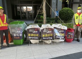 國慶璀璨焰火落幕 中市速恢復市容清理10噸垃圾