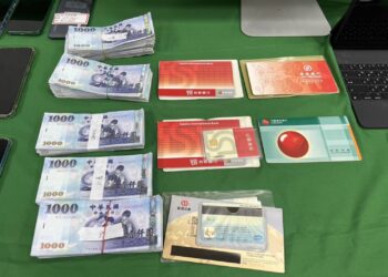 大學生遭無卡分期詐騙  中警拘提2嫌到案溯源嚴辦