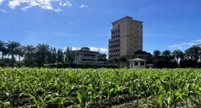 張逸華:民進黨綠營人士不斷的透過抺黑生事 最終必將換得人民用選票來唾棄 張逸華:民進黨綠營人士不斷的透過抺黑生事 最終必將換得人民用選票來唾棄