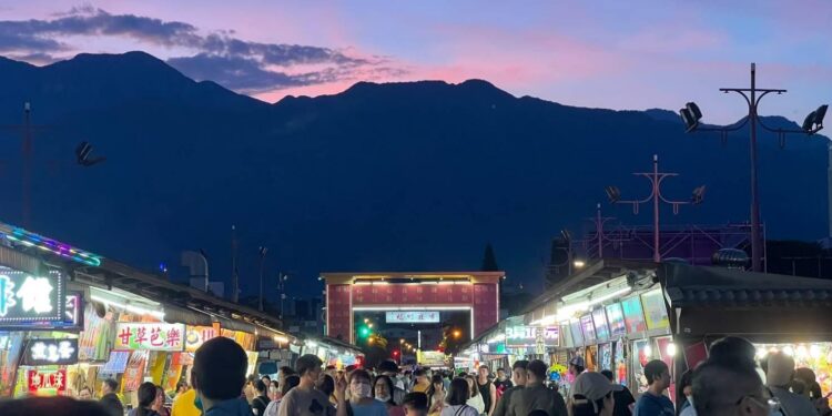 東台灣唯一 花蓮東大門夜市獲評為五星優良市集 東台灣唯一 花蓮東大門夜市獲評為五星優良市集