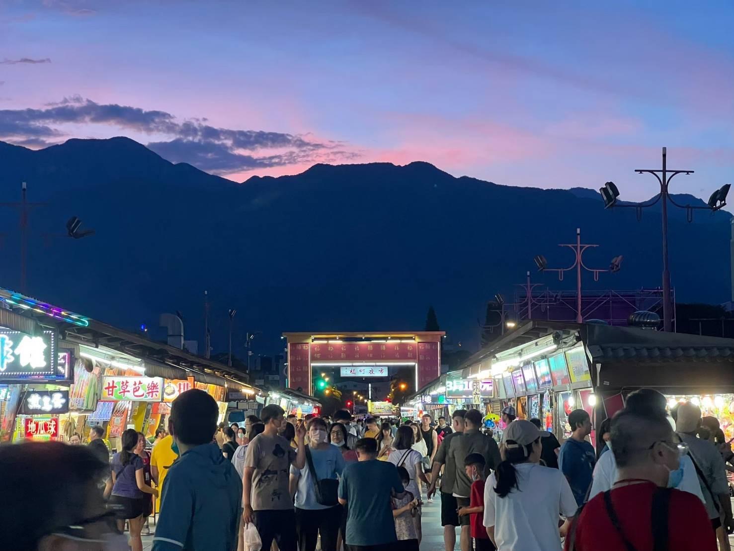 東台灣唯一 花蓮東大門夜市獲評為五星優良市集