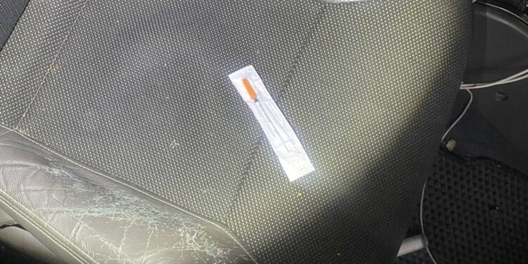 毒蟲兄弟未開大燈遭攔  衝撞警車遭逮罪加一等