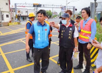 立委傅崐萁服務處會勘吉安稻香平交道：要求三個月內改善完成遮斷器及號誌調整