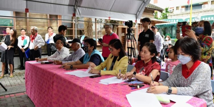 花蓮市好客秋饗宴主題市集 帶動人潮看見客家藝文能量 花蓮市好客秋饗宴主題市集 帶動人潮看見客家藝文能量
