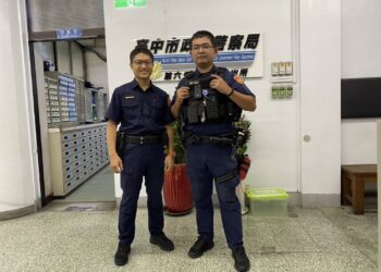 菜鳥警初駕遇新手爸求援  師傅果斷換位鳴笛助送醫