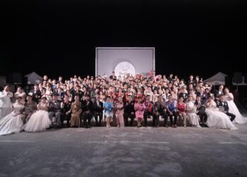 112年花蓮縣秋季集團結婚 傳統混合現代的浪漫情懷 徐榛蔚現身祝福新人百年好合