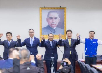 備受屈辱 堅持誠信 喚不回真心 國民黨主席發出全黨動員令 全力團結奮戰到底