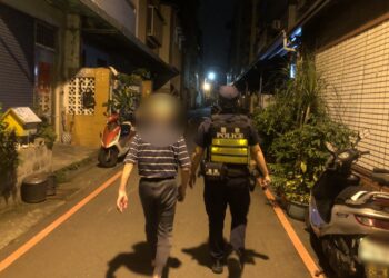 平行時空有另個自己？ 鄰居全錯認幸有神探警解謎