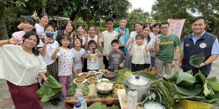 新住民歡慶印尼英雄日 手作佩塞爾致敬心中英雄