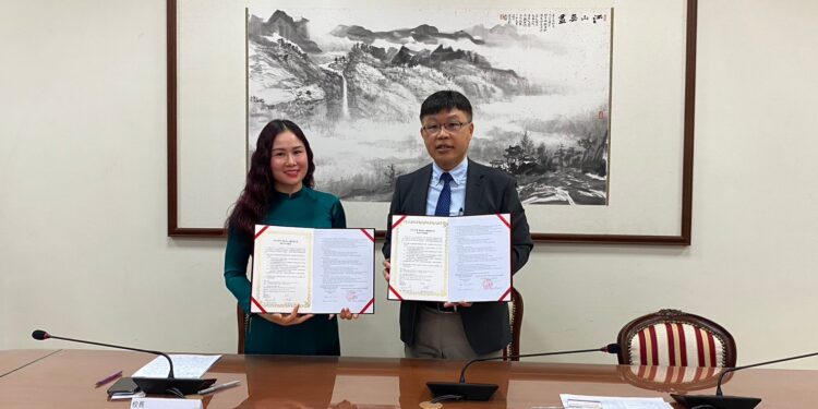 玄奘大學與越南清化文體旅遊大學簽署備忘錄