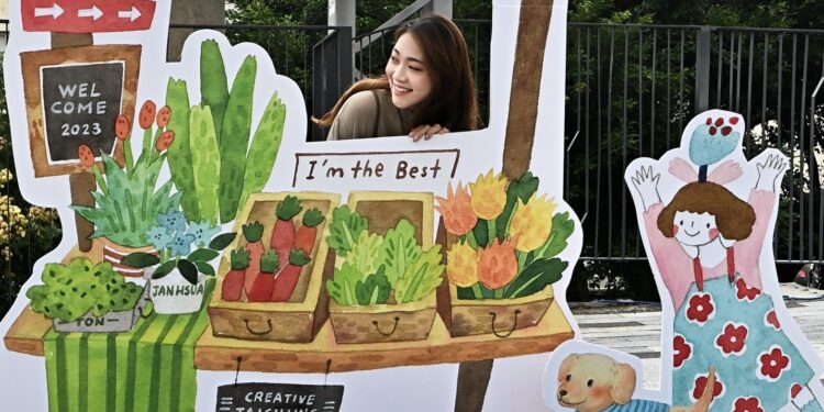 綠空鐵道變身打卡聖地創意 台中邀您來看展、逛市集、聽音樂 綠空鐵道變身打卡聖地創意 台中邀您來看展、逛市集、聽音樂