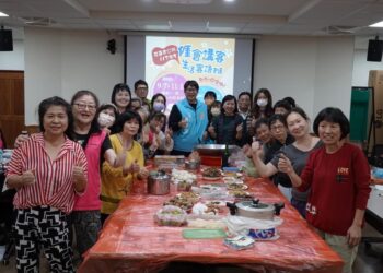 花蓮市公所開辦𠊎會講客生活客語班 美味上菜學客語