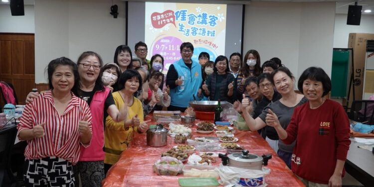 花蓮市公所開辦𠊎會講客生活客語班 美味上菜學客語