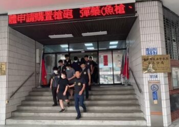 誤入釣魚網站綁定線上支付 中市警三破盜刷集團申正義