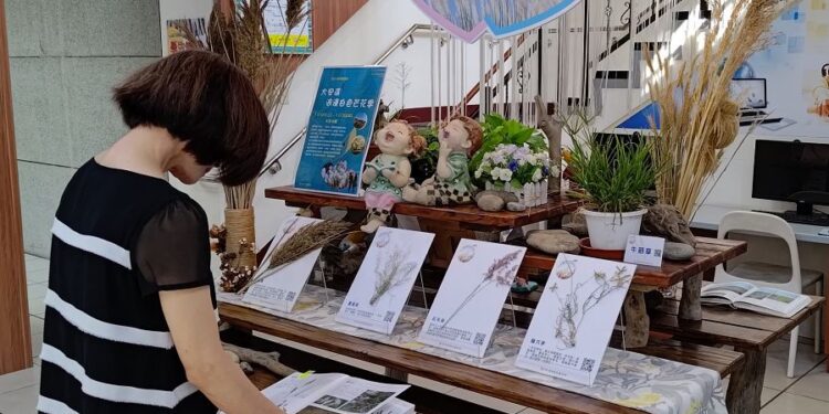 跟著圖書館去旅行 中市圖一館一展開跑 跟著圖書館去旅行 中市圖一館一展開跑