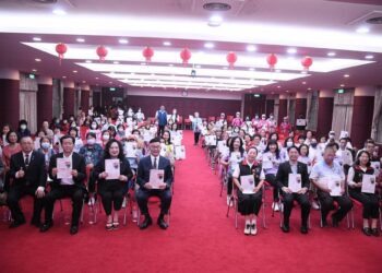 難民林齊國的人生體驗與成長之路分享 縣長徐榛蔚期許為花蓮縣注入了一股積極向上的能量
