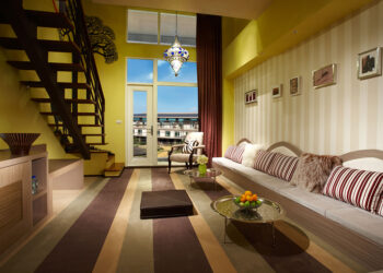 2024最夯迎新攻略必玩六福村  猛獸趣味路跑獅虎就在你身邊