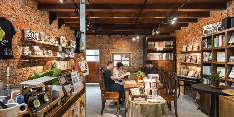 中市歷史老屋再生短片酷炫  時空穿越手法佳評不斷