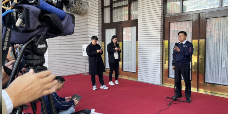 侯康全國競選後援總會副總會長兼總幹事傅崐萁全國媒體聯訪