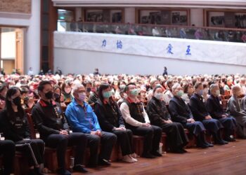 慈濟基金會舉辦歲末祝福暨蔬食嘉年華 縣長徐榛蔚感恩付出 推廣淨零綠生活