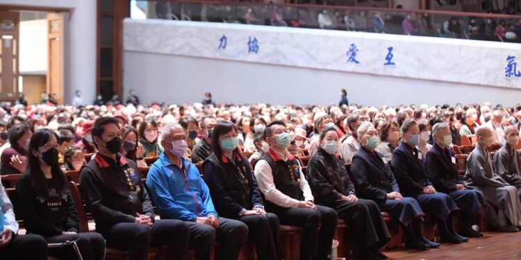 慈濟基金會舉辦歲末祝福暨蔬食嘉年華 縣長徐榛蔚感恩付出 推廣淨零綠生活