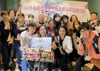 新住民喜迎聖誕節 手作聖誕樹傳遞祝福