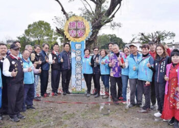 游淑貞化腐朽為神奇創第五座鄉親農園 荒蕪已久的鬱金香公園華麗變身種植區