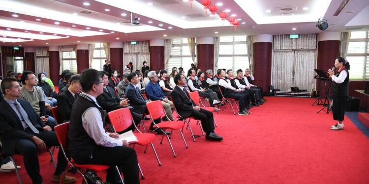 縣府十二月份祈禱早餐會 徐榛蔚勤勉同仁修身自省、回饋在地