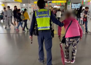 婦滿懷愁緒搭錯車 重新啟程有暖警獻祝福