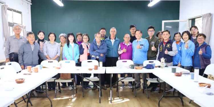 新城鄉社區發展業務聯繫會議暨有效運用資源講座 何禮臺:每年辦理專題講座及社區交流提升各社區發展 新城鄉社區發展業務聯繫會議暨有效運用資源講座 何禮臺:每年辦理專題講座及社區交流提升各社區發展