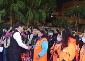 立委傅崐萁感恩掃街拜票 回防新秀、吉安大票倉最後衝刺 晚間於總部舉行「義警消防之夜｣為基層警消發聲