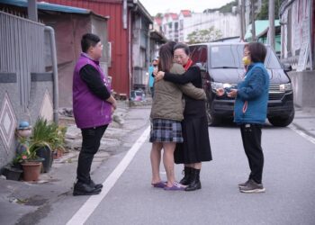 花蓮新城鄉火災悲劇 縣長徐榛蔚發放慰問金支援災民重建