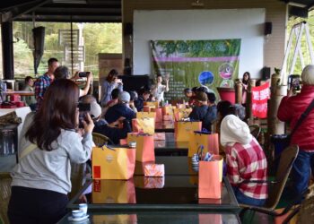 邀請新加坡攝影學會相關人士蒞縣參訪交流