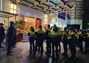中市警六分局分局長率隊強勢臨檢 展現春節期間維護治安決心