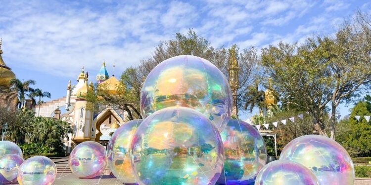 全台瘋鴨潮 小鴨旋風再起 關西柯爾鴨對戰高雄黃色小鴨 全台瘋鴨潮 小鴨旋風再起 關西柯爾鴨對戰高雄黃色小鴨