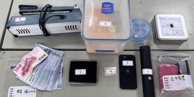 惡徒抓人不成反被警逮  勇警火速逮人起獲槍毒