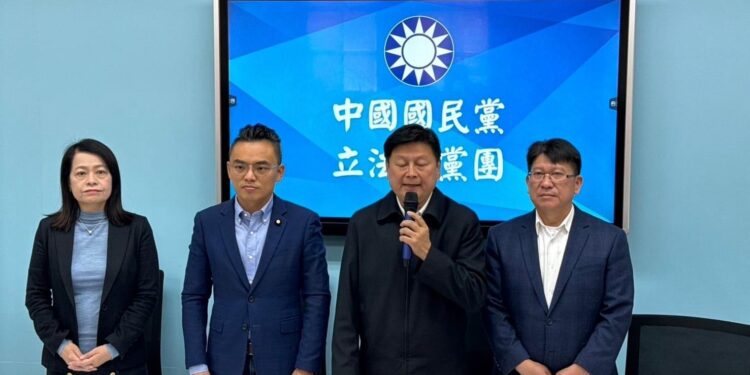 民進黨應正視食安專案報告的需求 勇敢的站出來接受在野黨監督 傅崐萁：不斷地在文字上糾結、糾纏、糾葛毫無意義