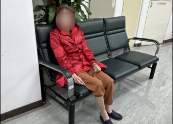 狂歡夜卻不知何去何從 警助紅衣女郎安然返家