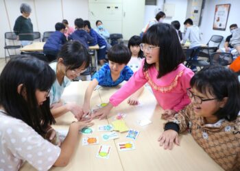 繽紛閱讀  花開世界母語日  中市圖講座邀作家暢談多元文化之美