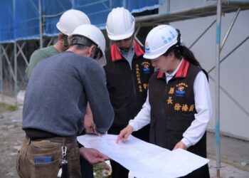 重視在地多元文化發展與傳承 徐榛蔚會勘原住民族傳統藝術豐羽計畫園區